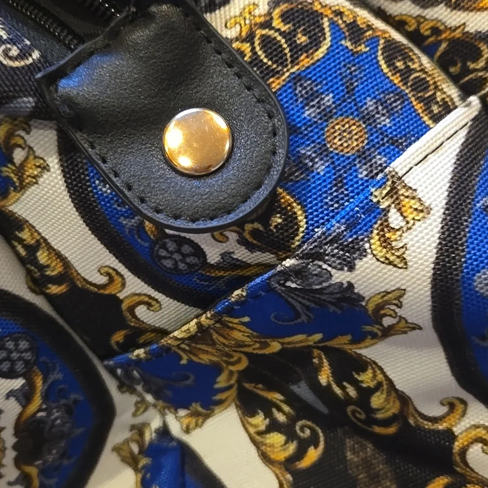 NWT Alice + Olivia Classy Black/Blue Design Print Weekender Bag - Picture 6 of 12
